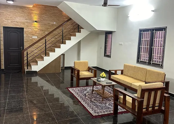 Plushstays Service Apartment